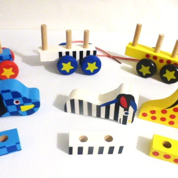 Expired Melissa and Doug ANIMAL TRAIN BUILDING BLOCK #10289 GH1318 Wood Blocks - Picture 6 of 12